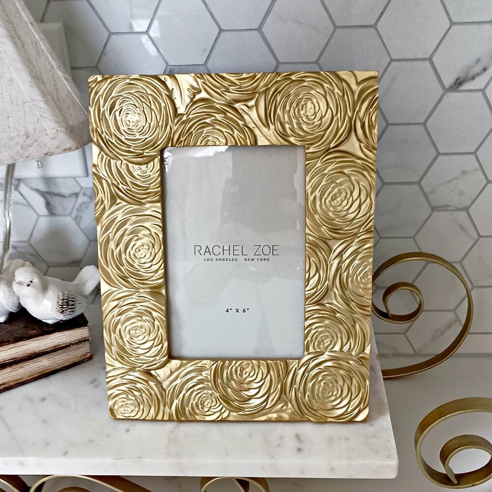 NEW! EXQUISED RAISED ROSES 4" x 6" PICTURE PHOTO FRAME